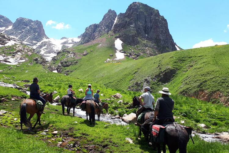 voyage-trekking-kirghizistan